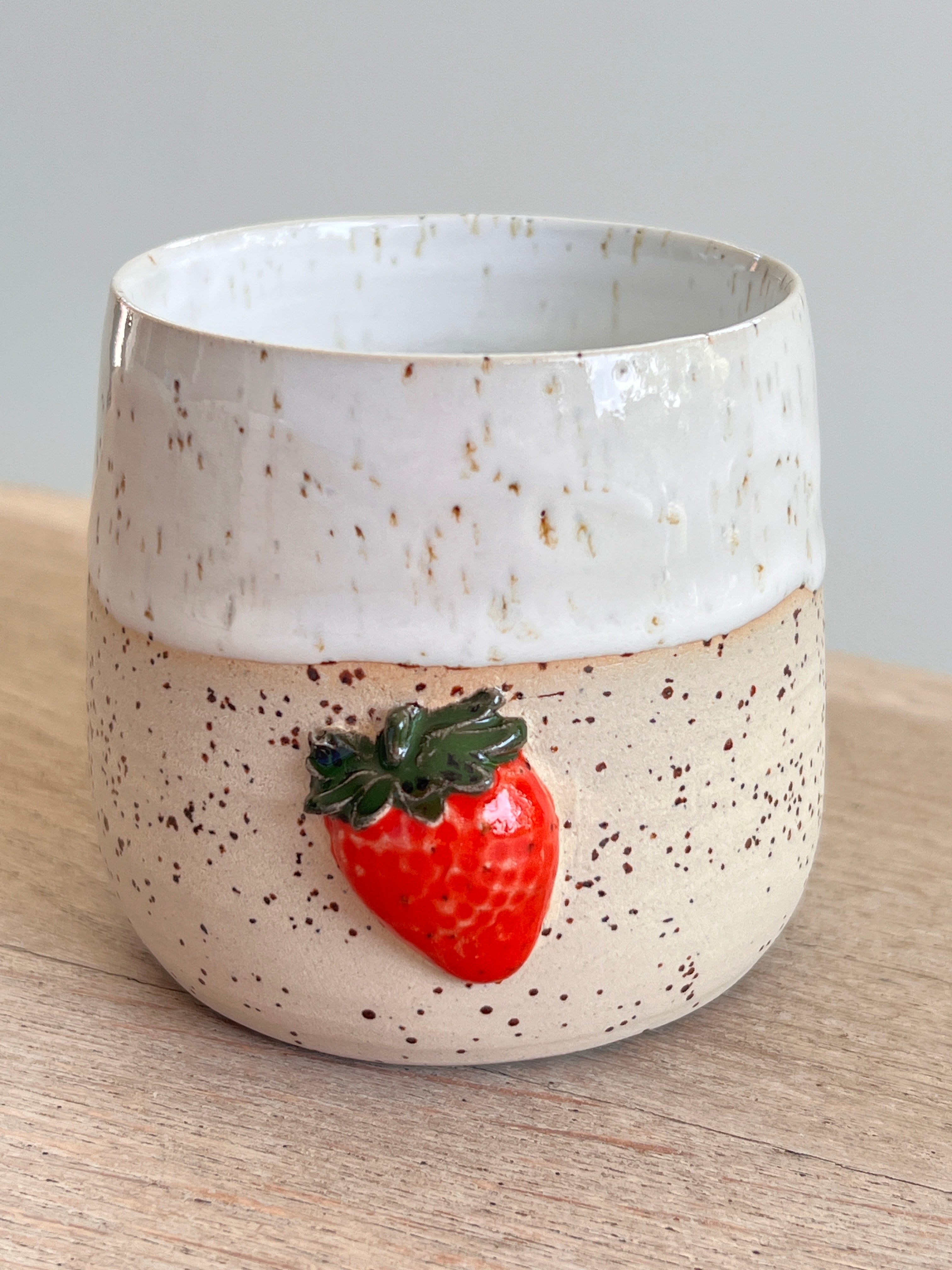 Becher Erdbeere 2