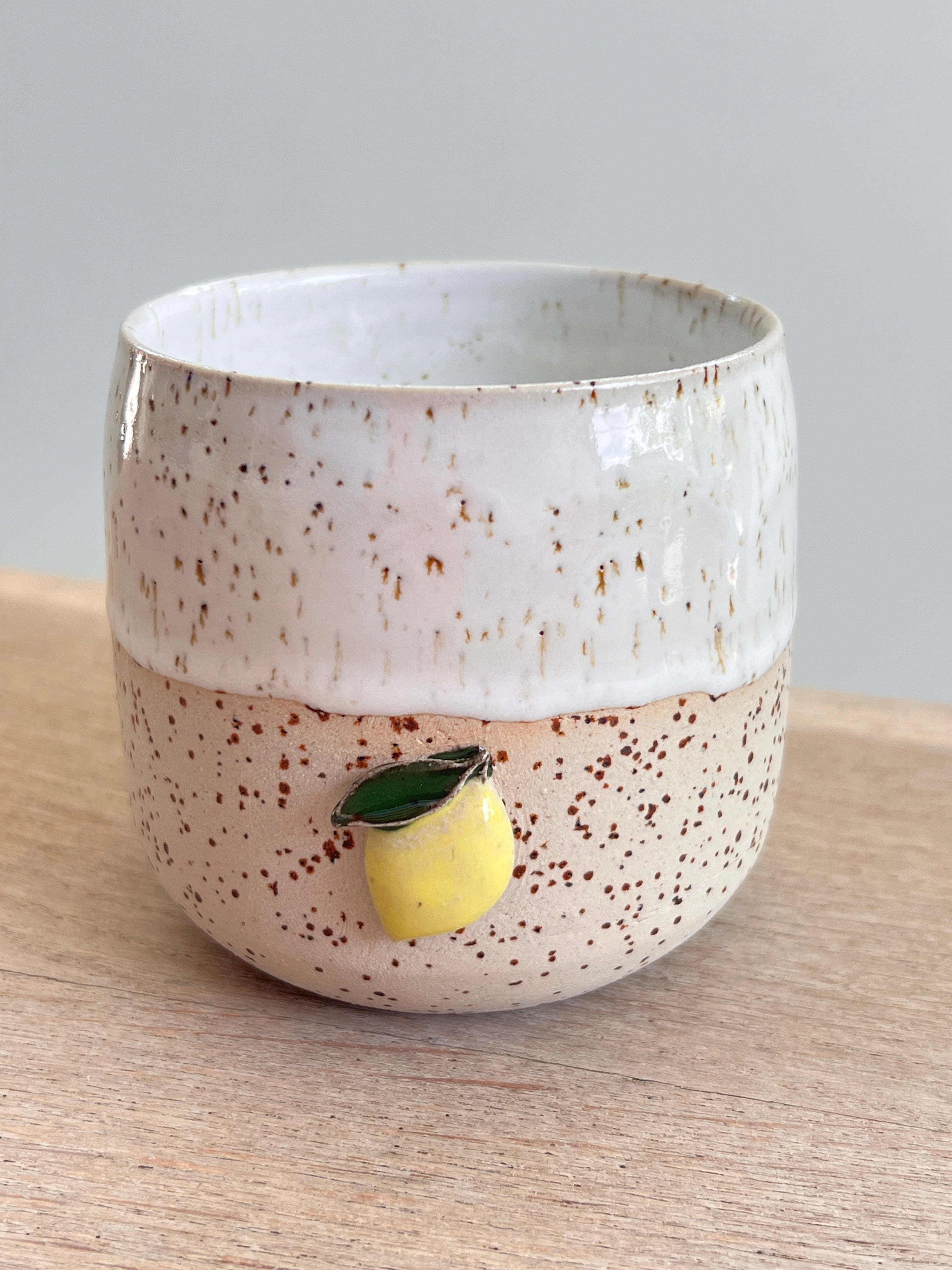 Becher Zitrone